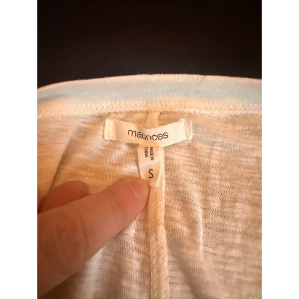 Maurice’s tank top size Small EUC - Picture 3 of 3